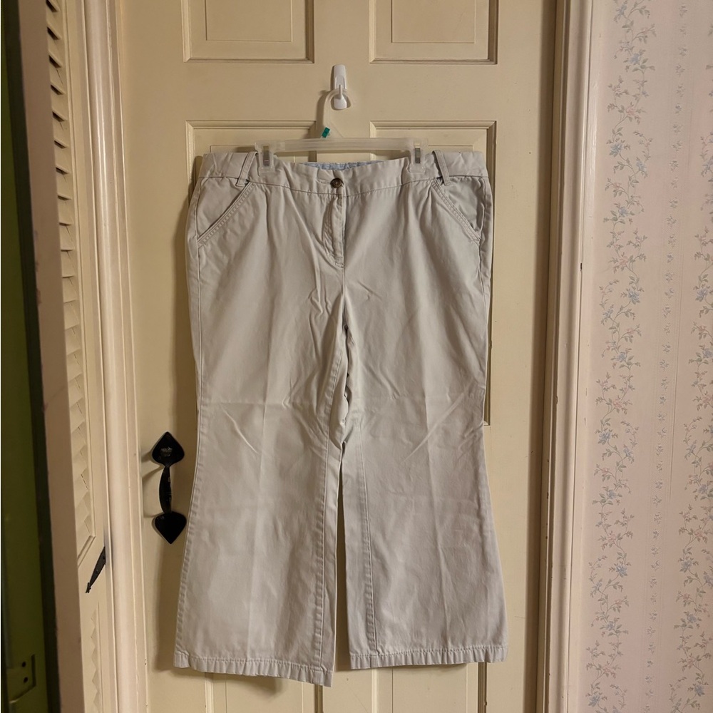 Women’s Wide Leg Classic Chinos